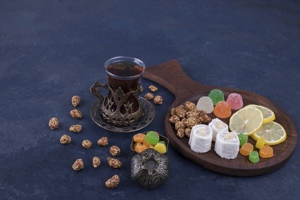 İftar Sonrası Misafirler İçin Çay Yanında İkram Önerileri