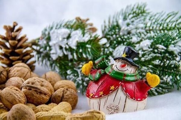 Yılbaşı Sofralarının Vazgeçilmezi: Kuruyemişler