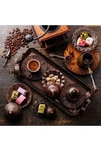 Hediyelik Kutuda Zereşk Üzümü Kaplı Antep Fıstıklı 500gr Vegan, Glikozsuz Lokum (Deri Desenli Kutu)